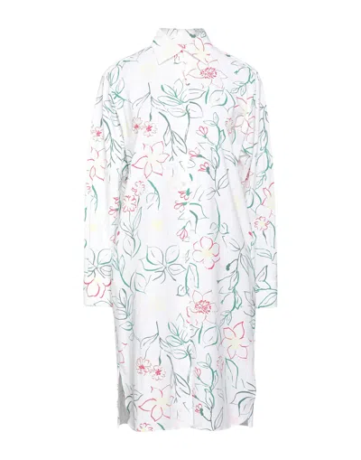 Xacus Midi Dresses In White