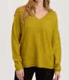 Xcvi Gresham V-neck Sweater In Bancha Tea In Green