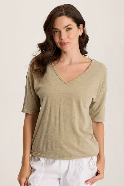 Xcvi Rajni V-neck Cinchable Hem Tee In Sand