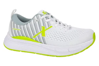 Xelero Women's Steadfast Shoes In Kiwi
