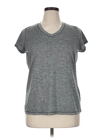 Pre-owned Xersion Active T-shirt In Gray
