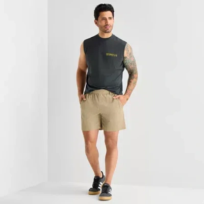 Xersion Mens 7" Golf Short In Neutral