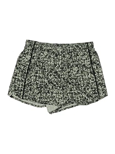 Pre-owned Xersion Shorts In Green