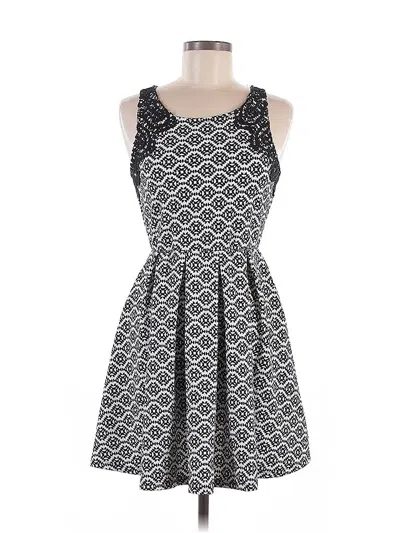 Pre-owned Xhilaration Casual Dress In Black