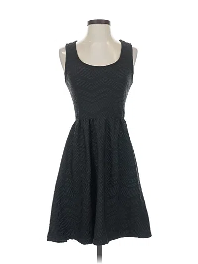 Pre-owned Xhilaration Casual Dress In Black
