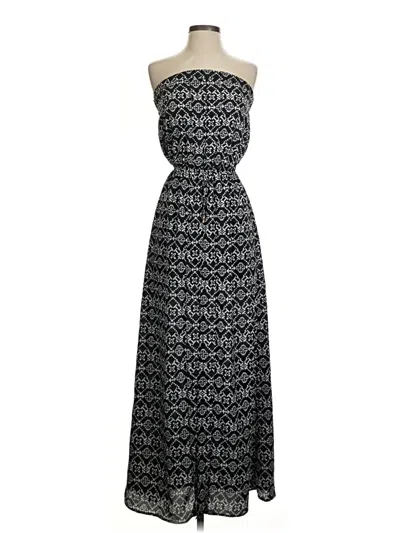 Pre-owned Xhilaration Casual Dress In Black