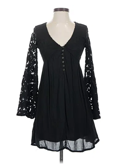 Pre-owned Xhilaration Casual Dress In Black