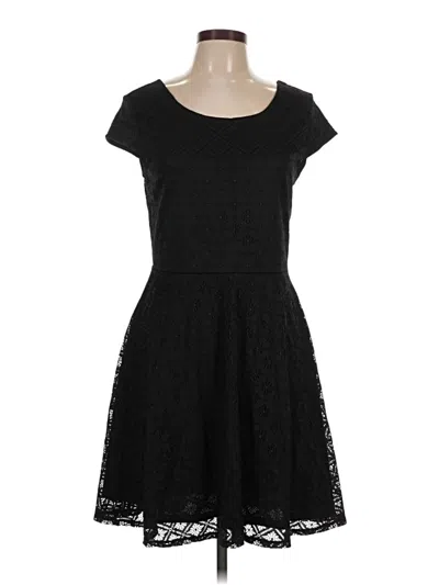 Pre-owned Xhilaration Casual Dress In Black