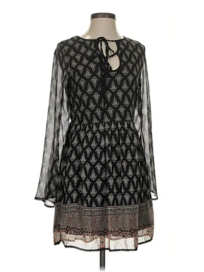Pre-owned Xhilaration Casual Dress In Black