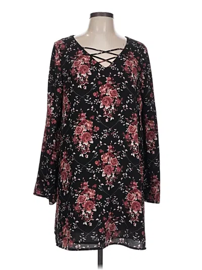 Pre-owned Xhilaration Casual Dress In Black