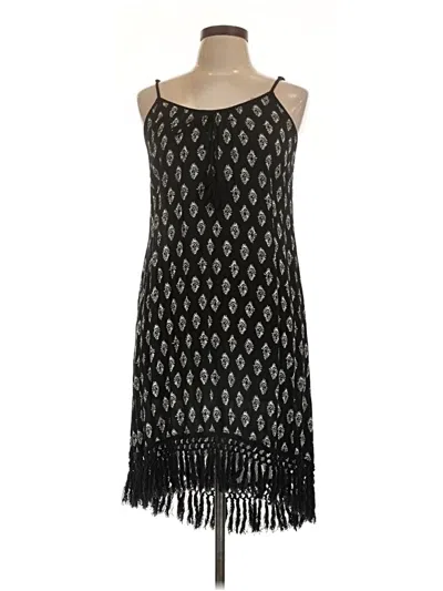 Pre-owned Xhilaration Casual Dress In Black