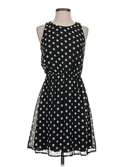 Pre-owned Xhilaration Casual Dress In Black