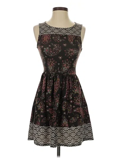 Pre-owned Xhilaration Casual Dress In Black