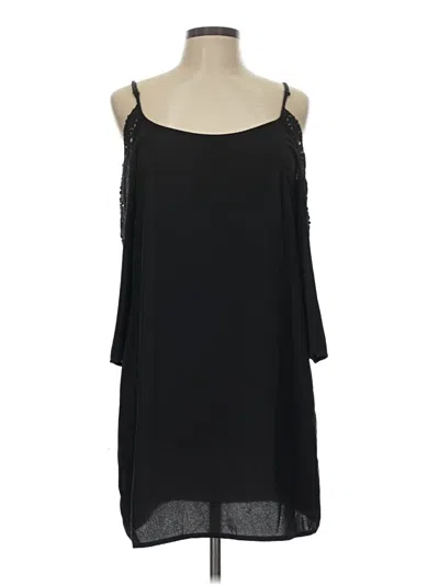 Pre-owned Xhilaration Casual Dress In Black