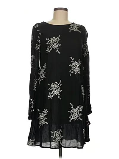 Pre-owned Xhilaration Casual Dress In Black