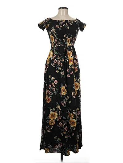 Pre-owned Xhilaration Casual Dress In Black