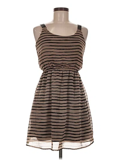Pre-owned Xhilaration Casual Dress In Brown