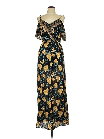 Pre-owned Xhilaration Casual Dress In Gold
