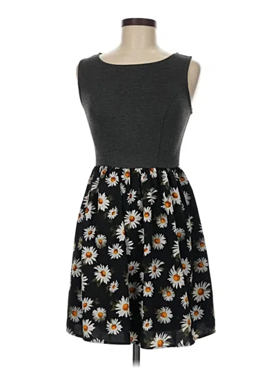 Pre-owned Xhilaration Casual Dress In Gray