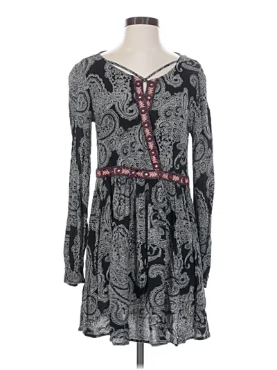 Pre-owned Xhilaration Casual Dress In Gray