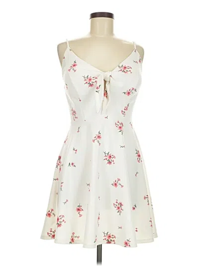 Pre-owned Xhilaration Casual Dress In White