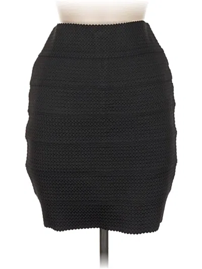 Pre-owned Xhilaration Casual Skirt In Black