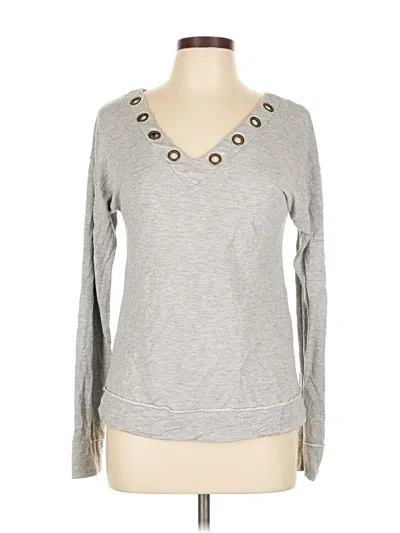 Pre-owned Xhilaration Long Sleeve T-shirt In Gray