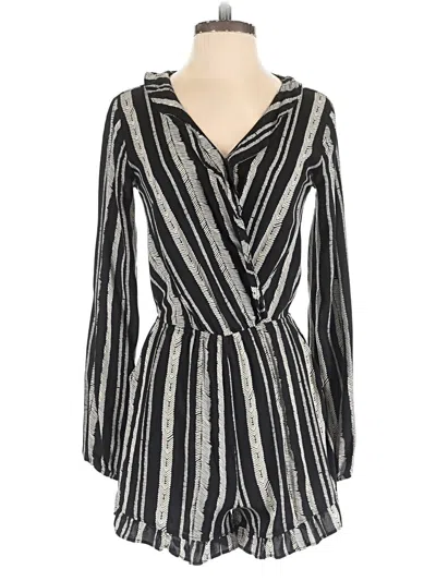 Pre-owned Xhilaration Romper In Black