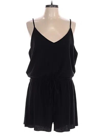 Pre-owned Xhilaration Romper In Black