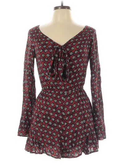 Pre-owned Xhilaration Romper In Burgundy