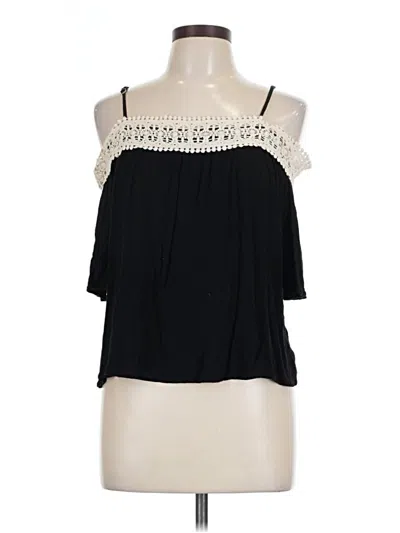 Pre-owned Xhilaration Sleeveless Blouse In Black