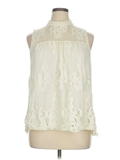 Pre-owned Xhilaration Sleeveless Blouse In White