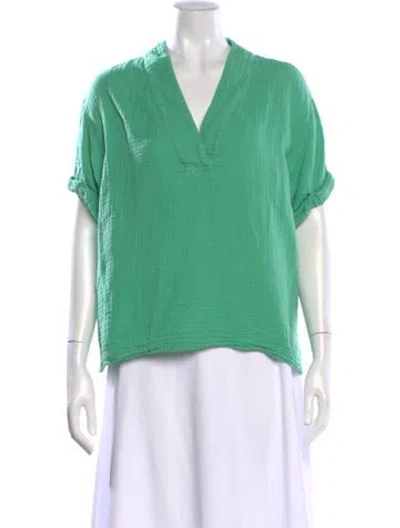 Pre-owned Xirena V-neck Short Sleeve Blouse In Green