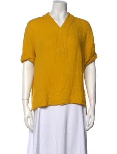 Pre-owned Xirena V-neck Short Sleeve Blouse In Yellow
