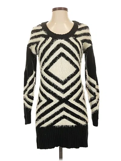 Pre-owned Xoxo Pullover Sweater In Black