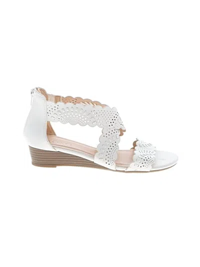 Pre-owned Xoxo Wedges In White