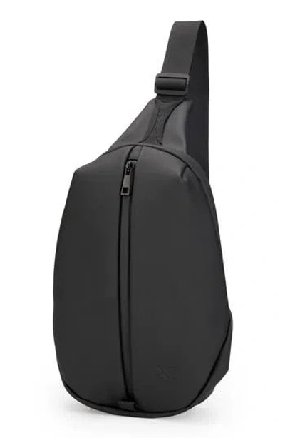 X-ray Xray Sling Bag In Black