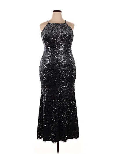 Pre-owned Xscape Cocktail Dress In Black