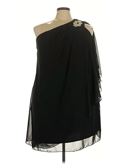 Pre-owned Xscape Cocktail Dress In Black