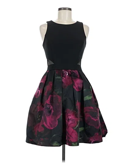 Pre-owned Xscape Cocktail Dress In Black