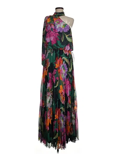 Pre-owned Xscape Cocktail Dress In Black