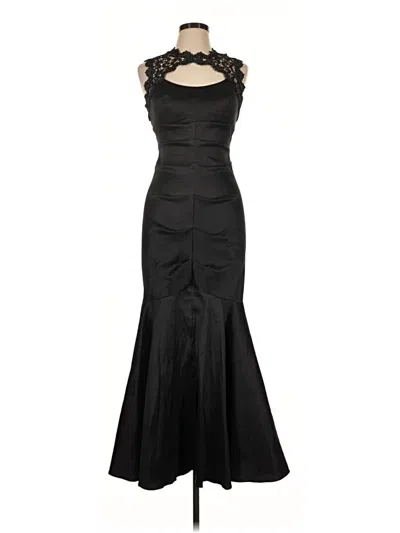 Pre-owned Xscape Cocktail Dress In Black