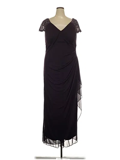 Pre-owned Xscape Cocktail Dress In Black