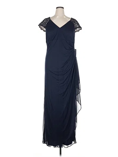 Pre-owned Xscape Cocktail Dress In Blue