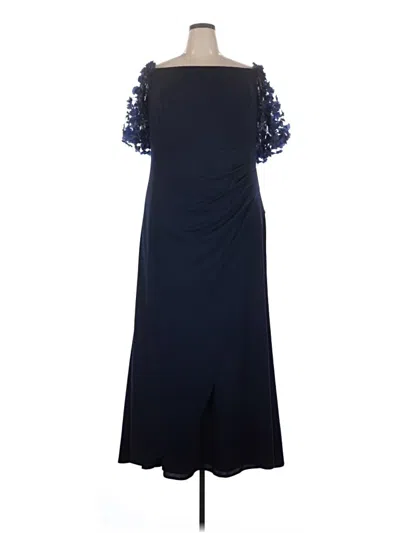 Pre-owned Xscape Cocktail Dress In Blue