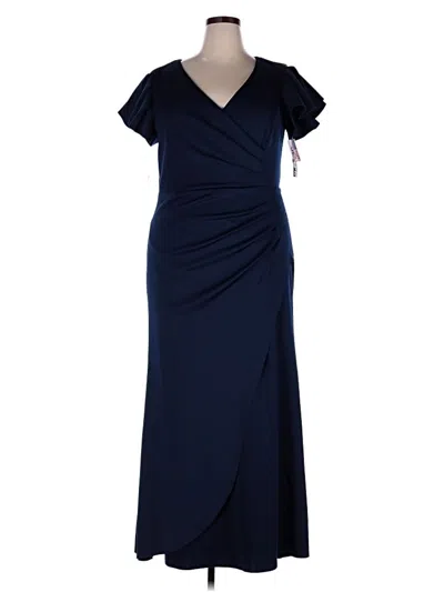 Pre-owned Xscape Cocktail Dress In Blue