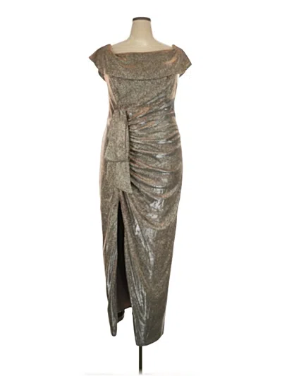 Pre-owned Xscape Cocktail Dress In Gold