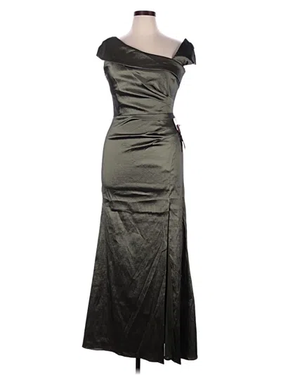 Pre-owned Xscape Cocktail Dress In Green