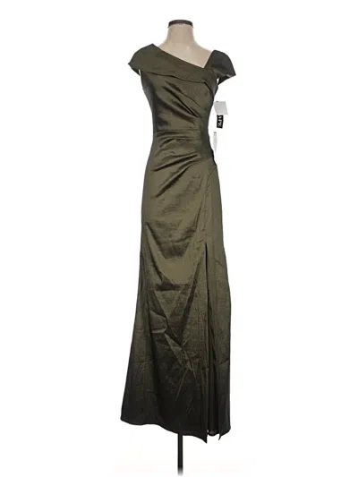 Pre-owned Xscape Cocktail Dress In Green