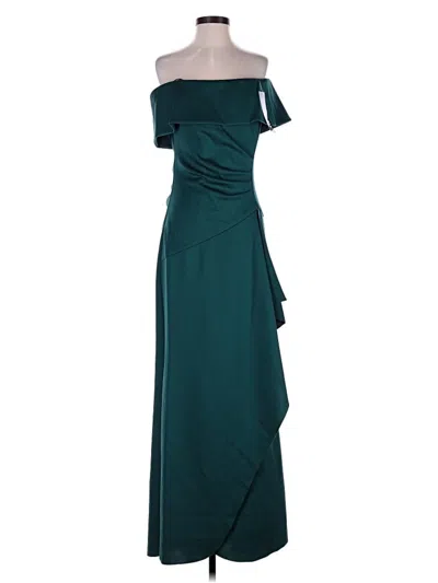 Pre-owned Xscape Cocktail Dress In Green